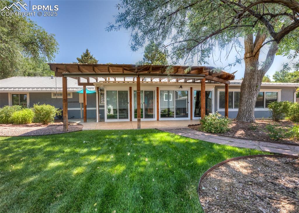 Image 28 of 46: Back of Structure