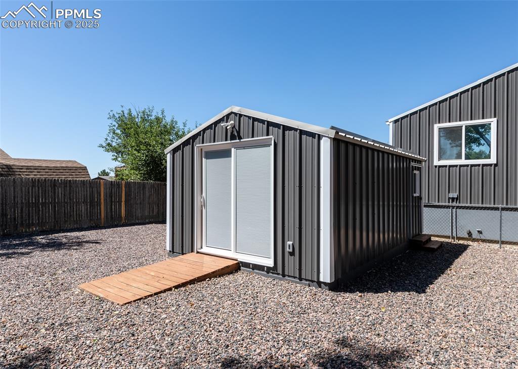 Image 34 of 46: She Shed