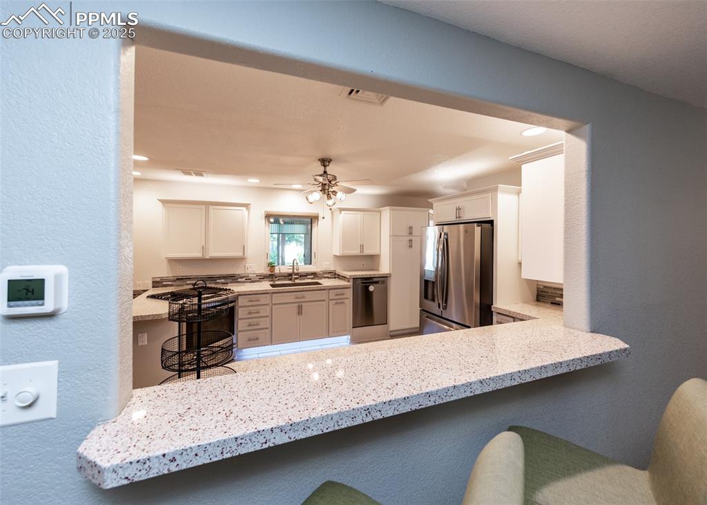 Image 9 of 46: Kitchen