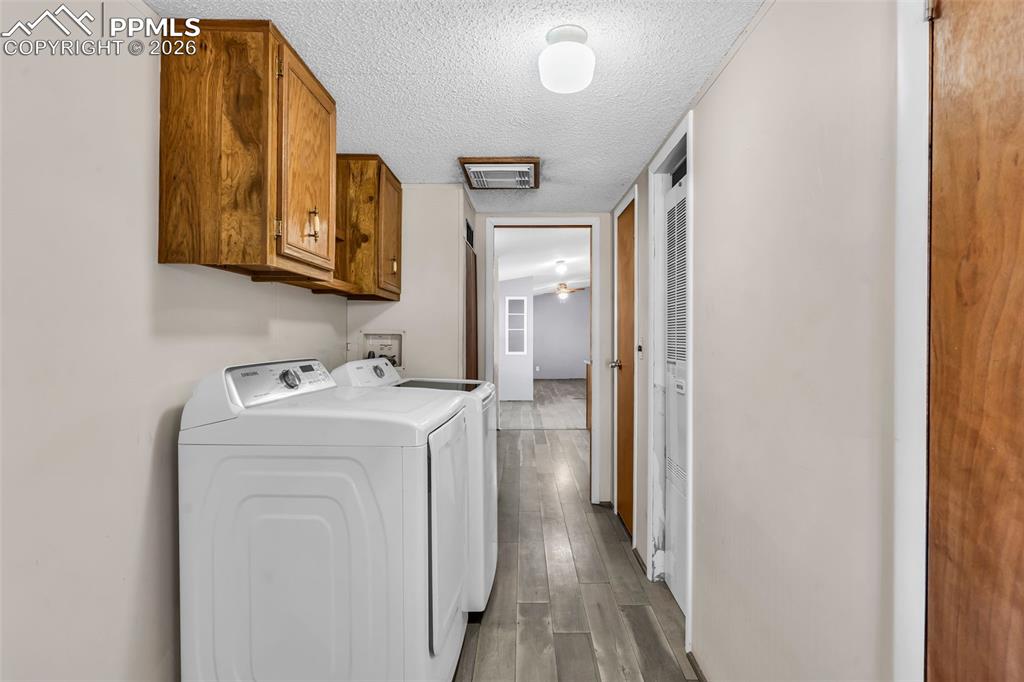 Image 31 of 48: Laundry