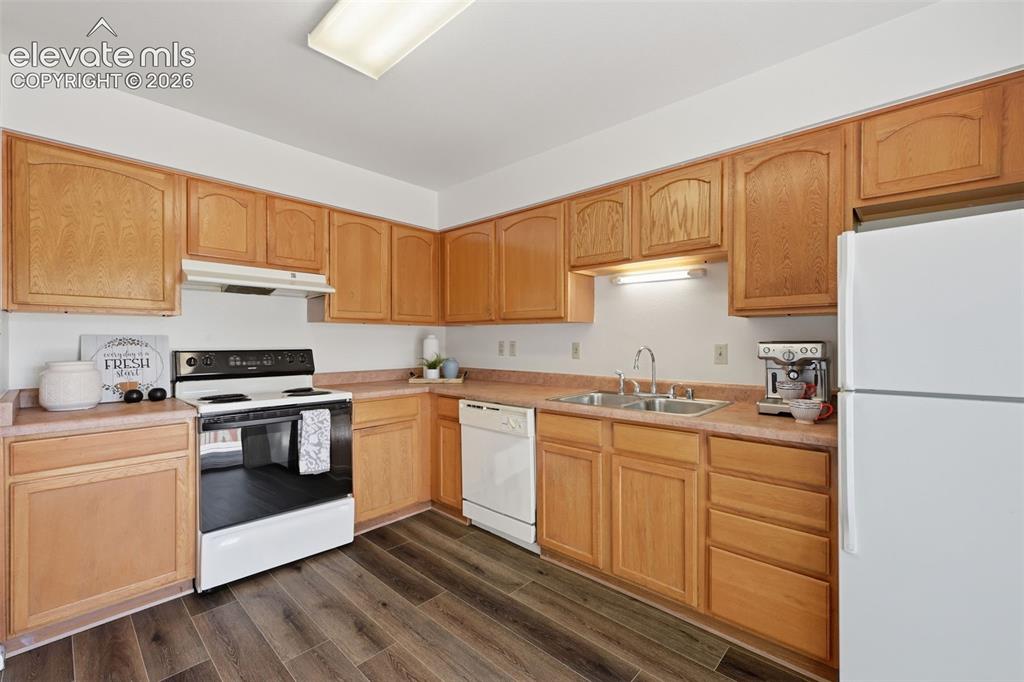 Image 10 of 35: Kitchen with new floorings and tons of storage