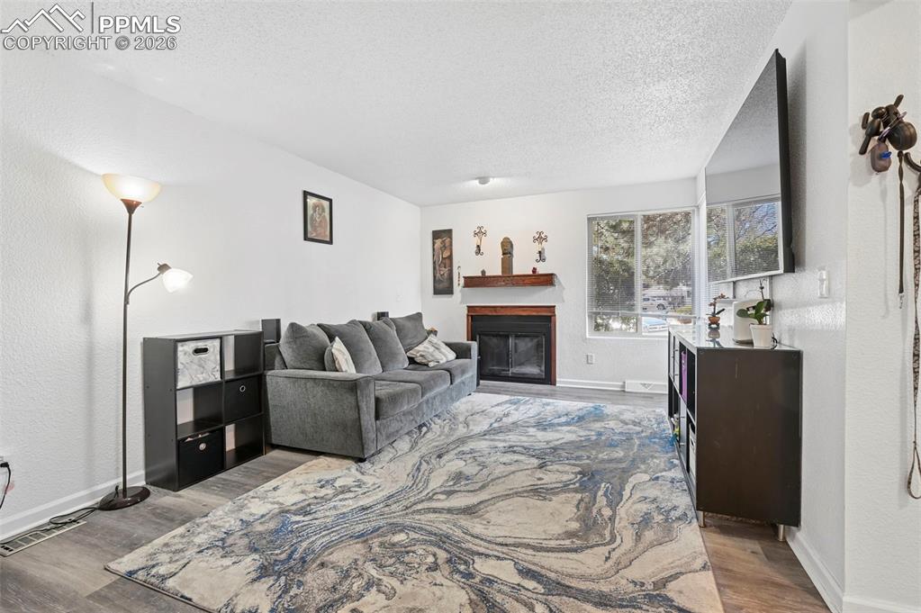 Image 10 of 45: Living Room