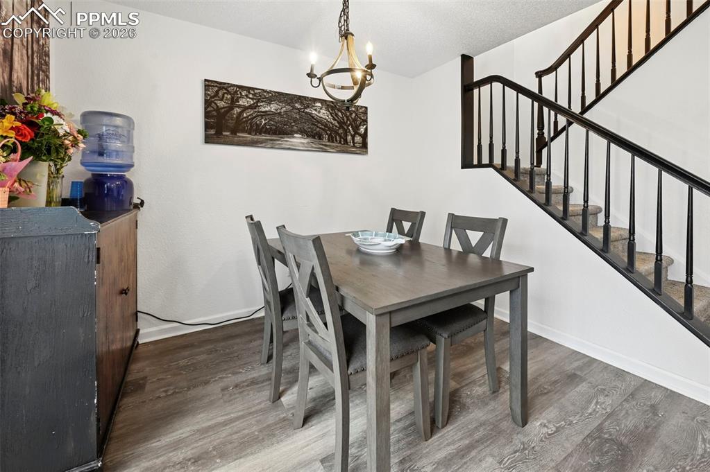 Image 8 of 45: Dining Area