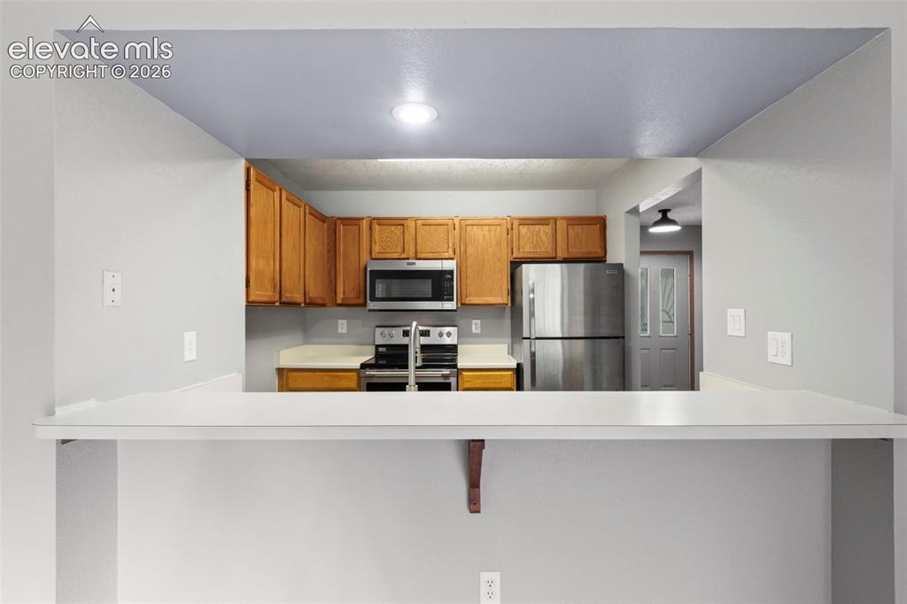 Image 11 of 34: Kitchen