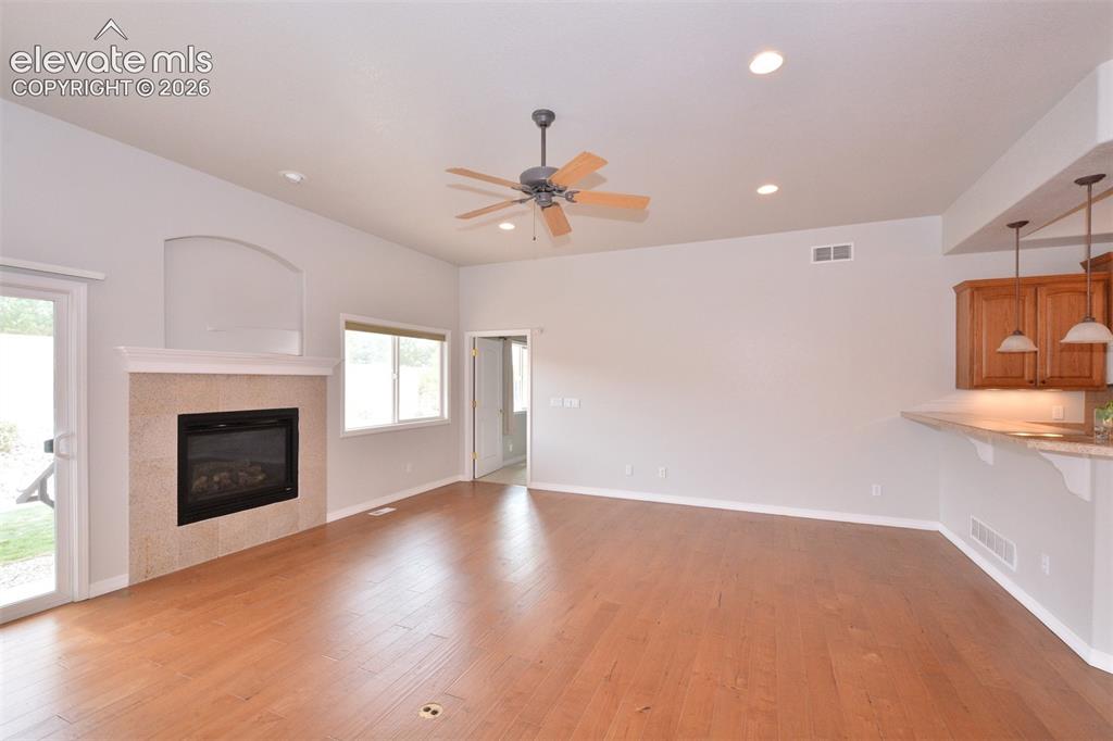 Image 13 of 33: Family Room