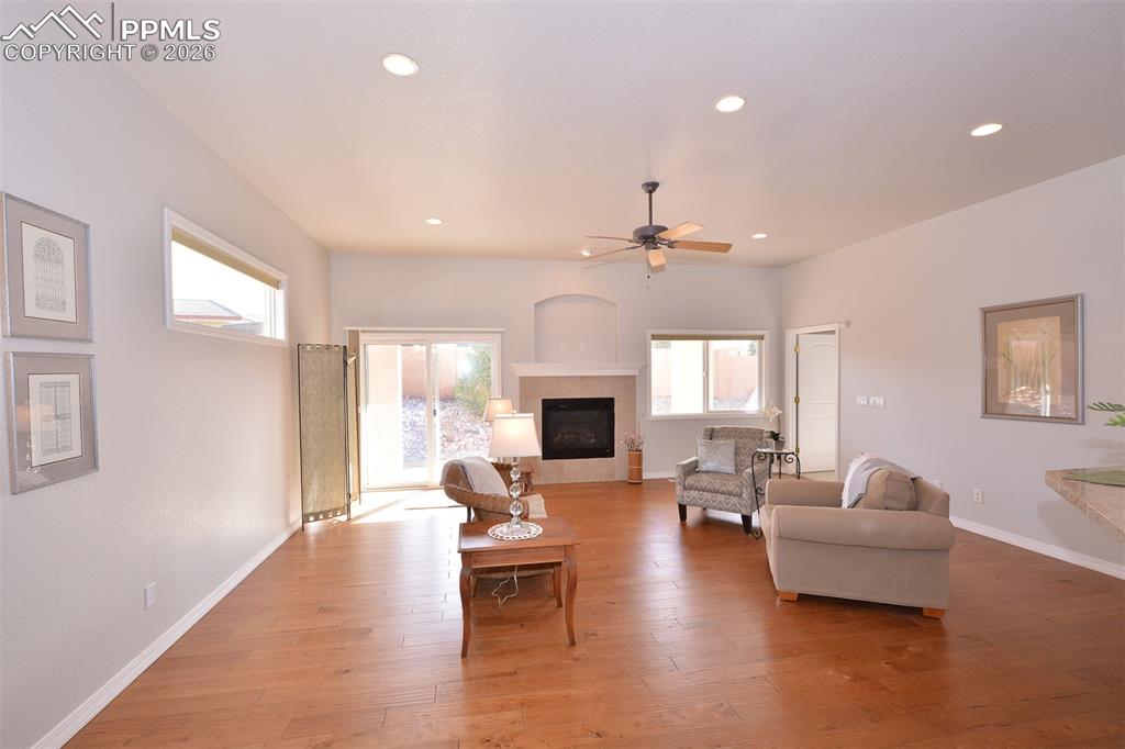 Image 16 of 50: Living room on main level