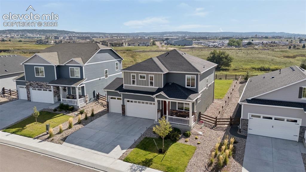 Image 35 of 47: Nearly-new home in Willow Springs Ranch