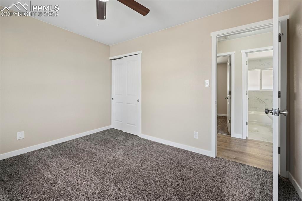 Image 14 of 28: Bedroom