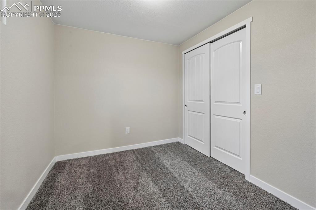 Image 22 of 28: Bedroom