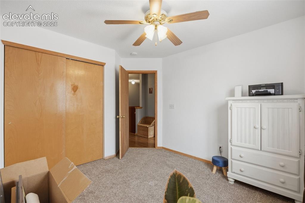 Image 16 of 27: Bedroom
