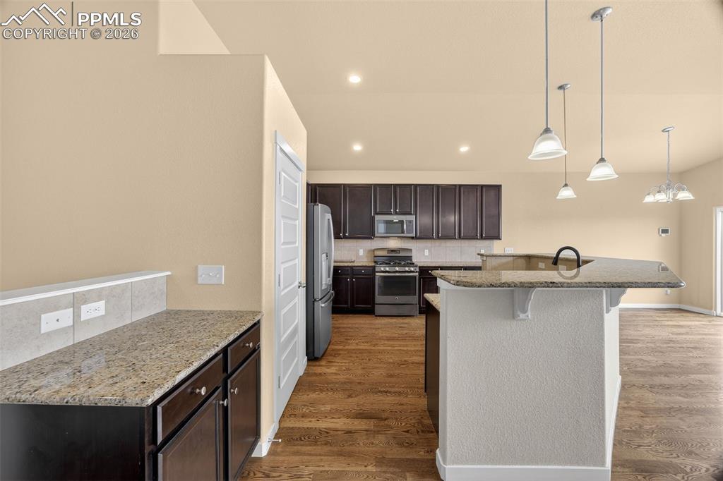 Image 12 of 49: Kitchen