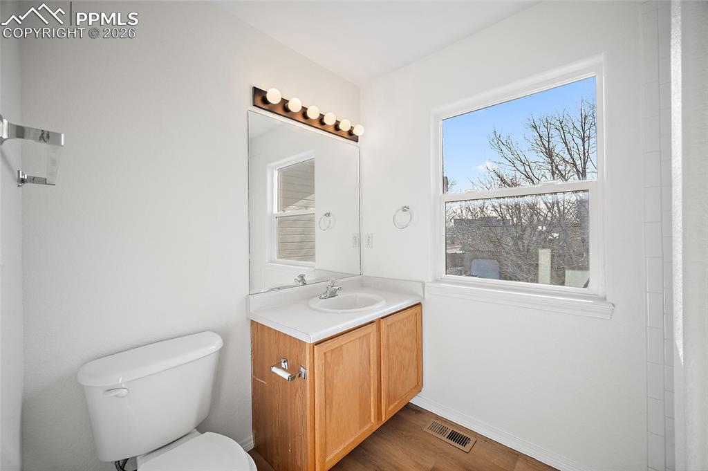 Image 24 of 50: No Description Available