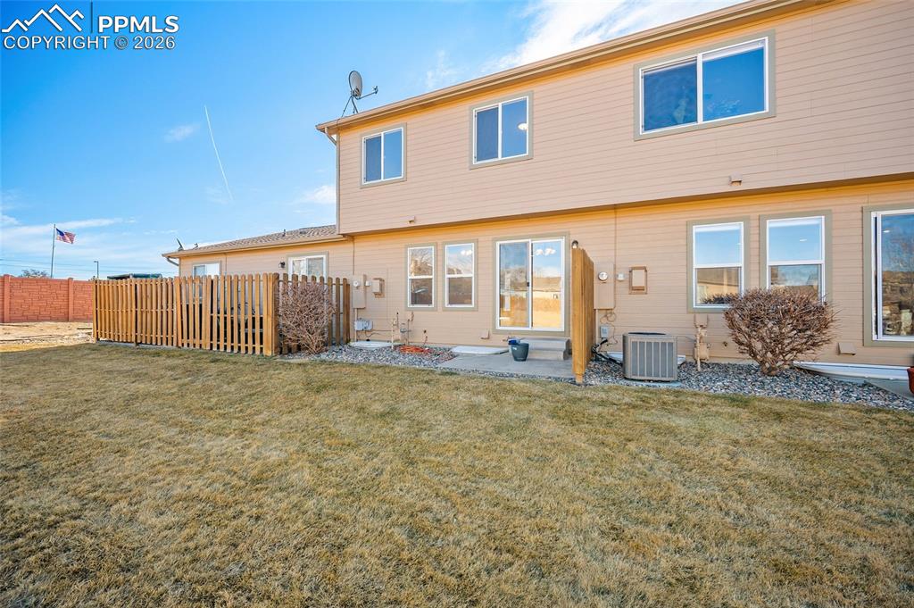 Image 40 of 50: No Description Available