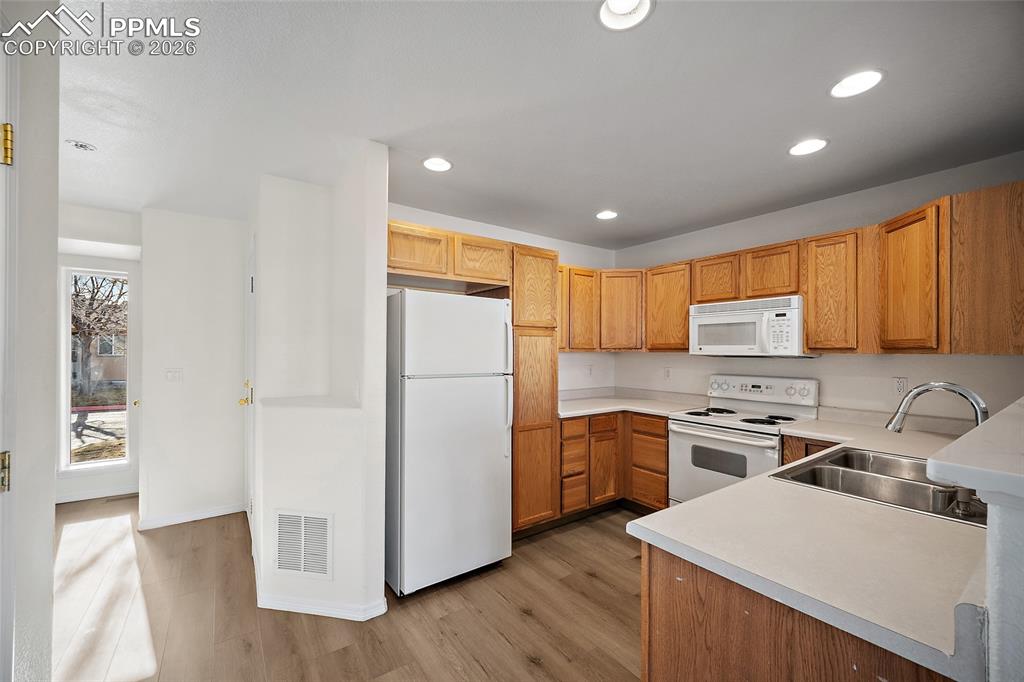 Image 6 of 50: No Description Available