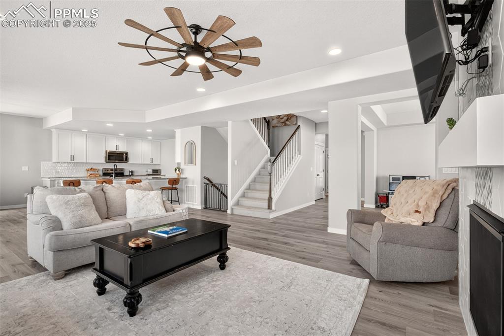 Image 5 of 47: Great Room