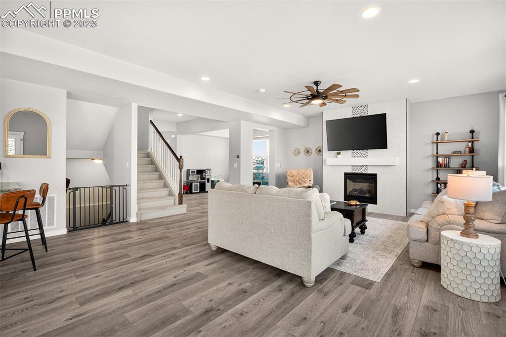 Image 6 of 47: Great Room