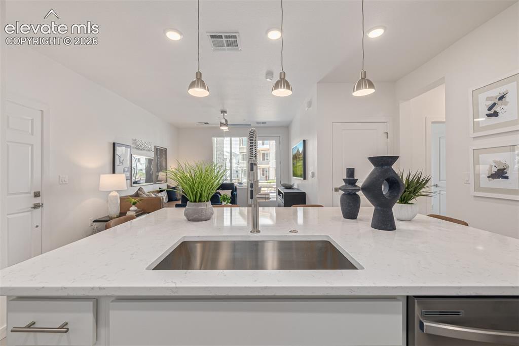 Image 10 of 27: Kitchen