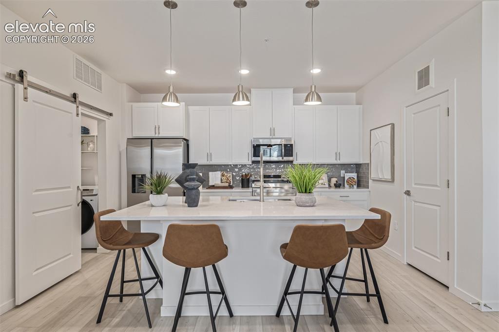 Image 6 of 27: Kitchen