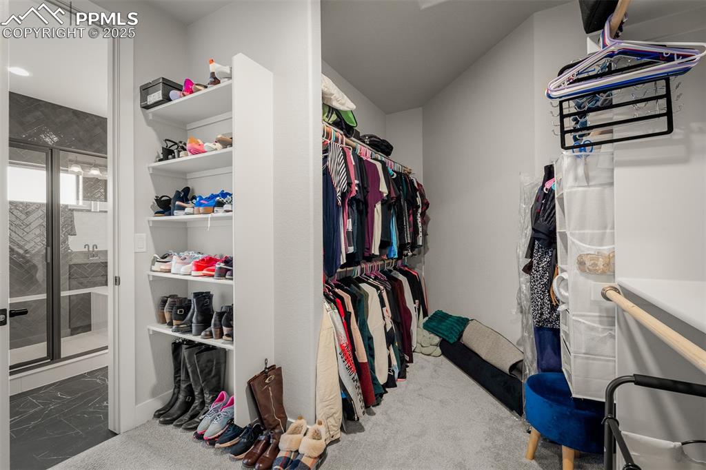 Image 17 of 37: Closet
