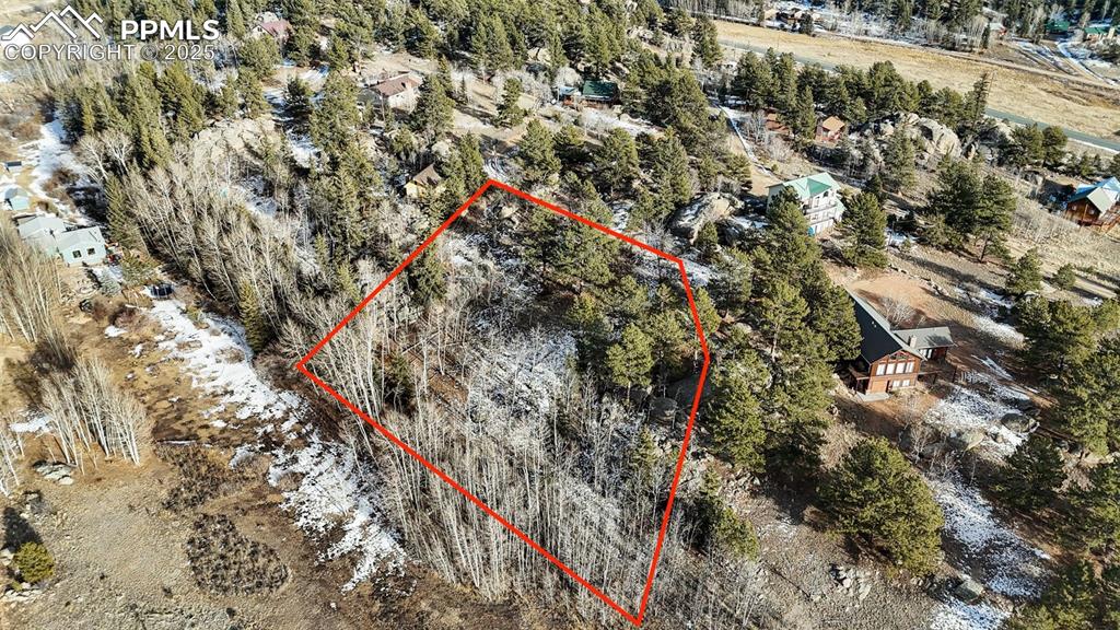 Image 18 of 22: Property Lines are Approximate and not a survey