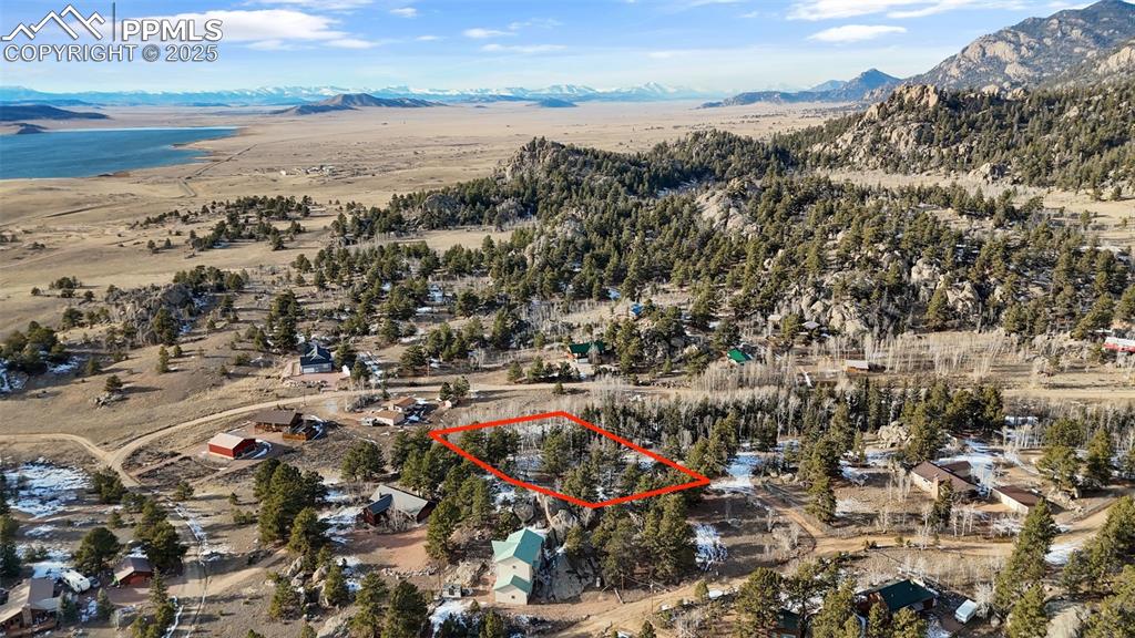 Image 6 of 22: Property Lines are Approximate and not a survey