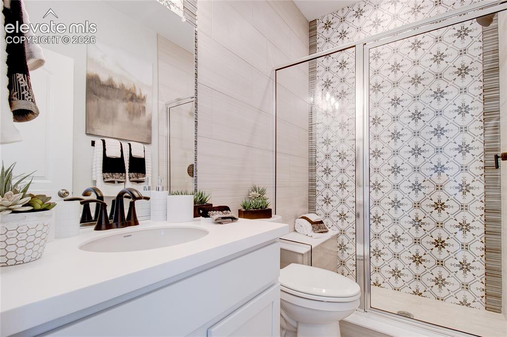 Image 6 of 35: Bathroom