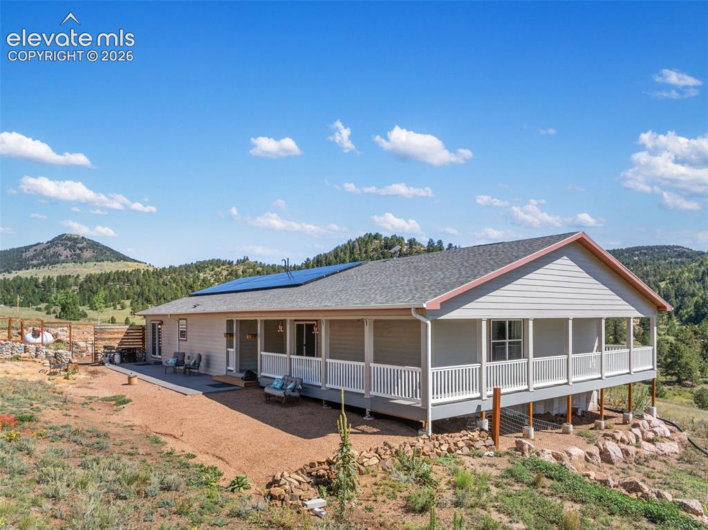 Image 4 of 50: Newly finished Contemporary Mountain home on 9.53 Acres