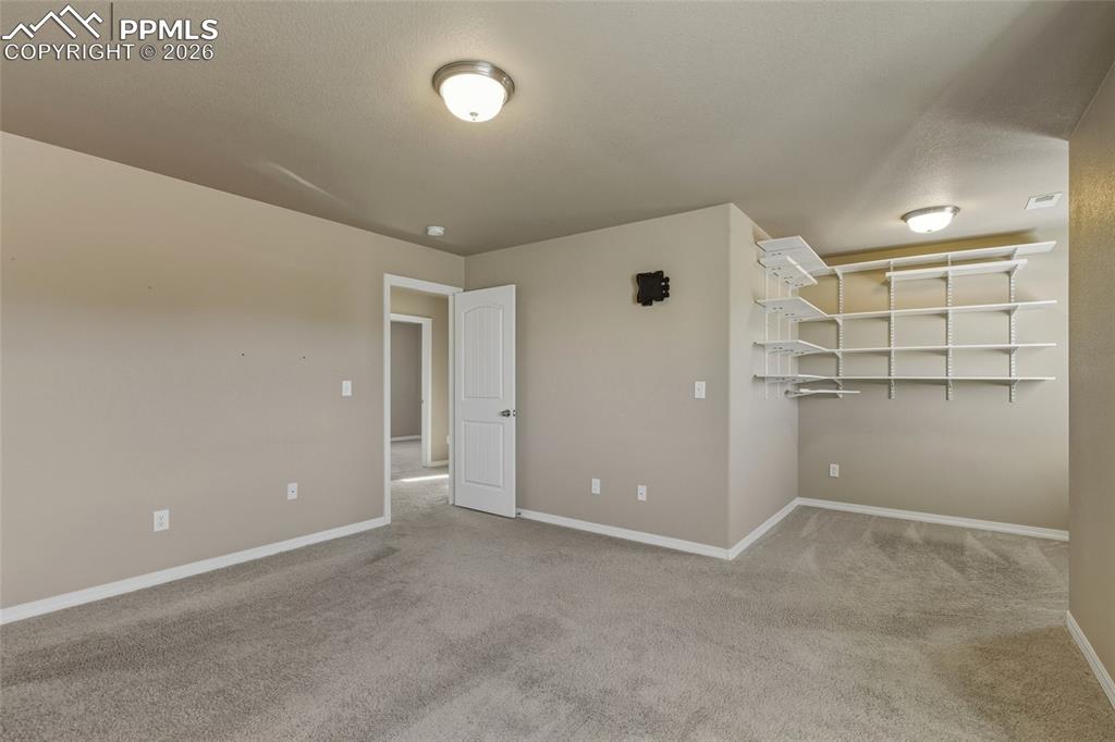 Image 18 of 28: Master Bedroom