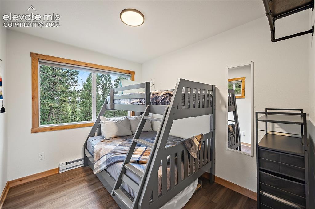 Image 9 of 27: Bedroom