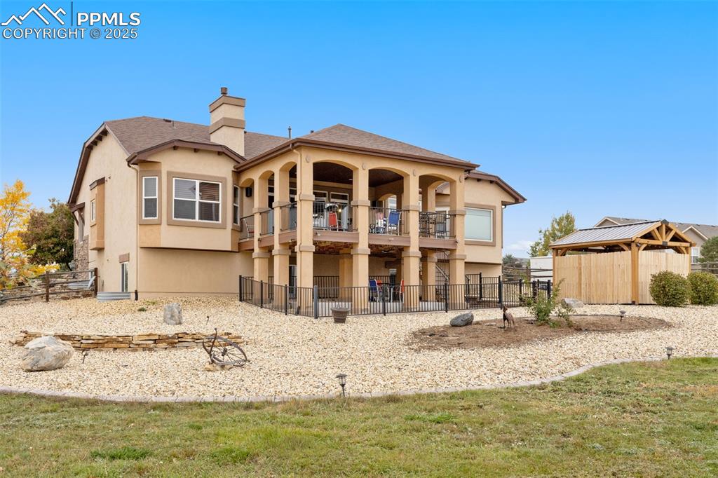 Image 42 of 50: Back of Structure