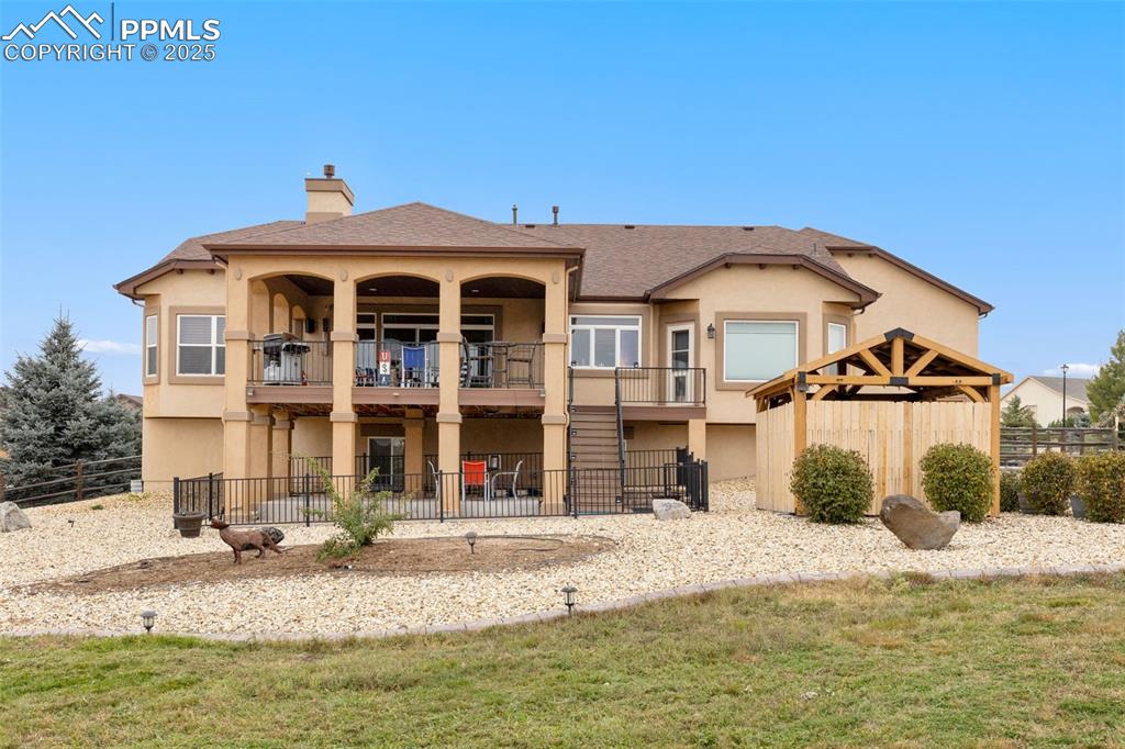 Image 43 of 50: Back of Structure