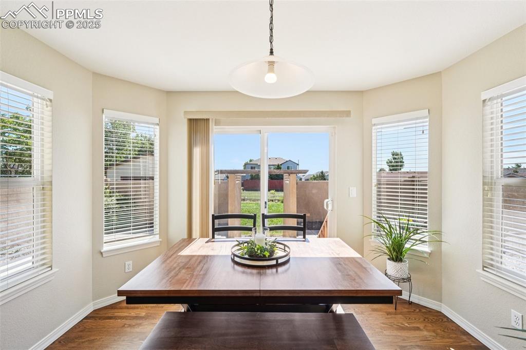 Image 14 of 45: This dining area makes grilling a snap!