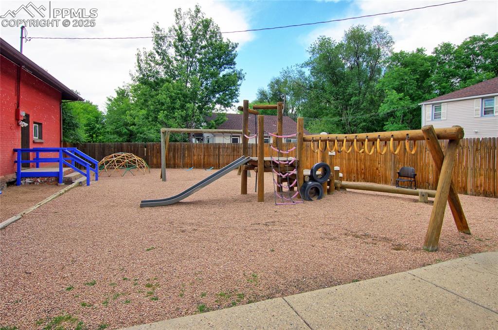 Image 33 of 34: View of playground