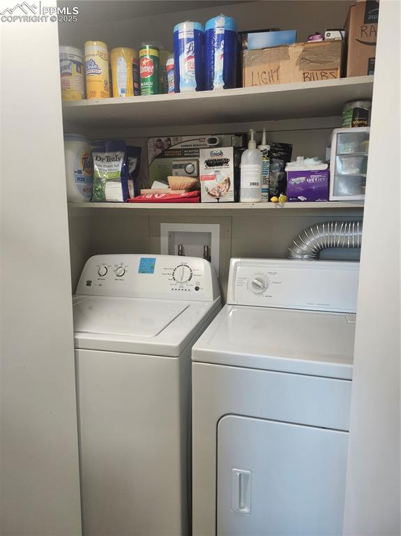 Image 19 of 27: Laundry