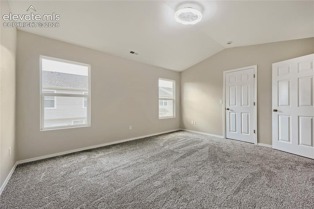 Image 15 of 29: Bedroom
