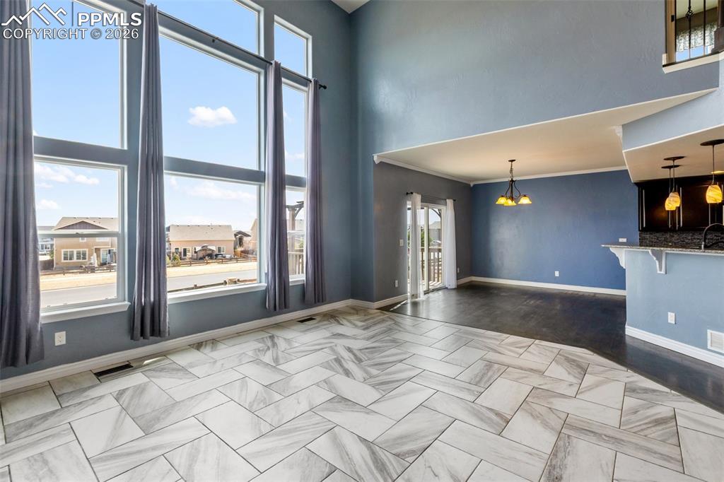 Image 38 of 45: Family Room