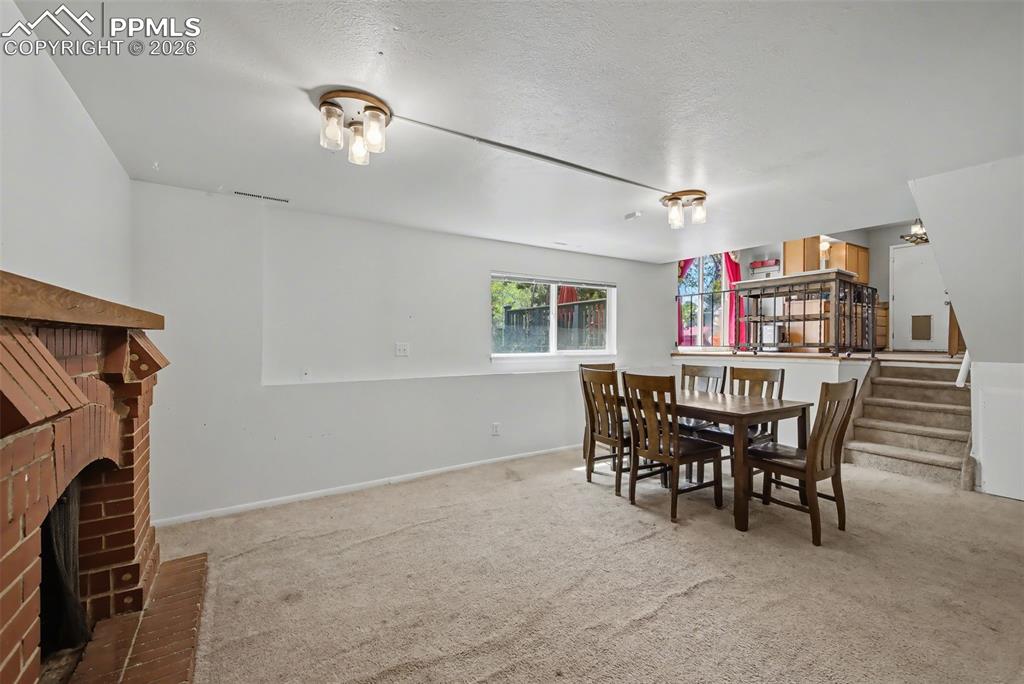 Image 20 of 37: Family Room
