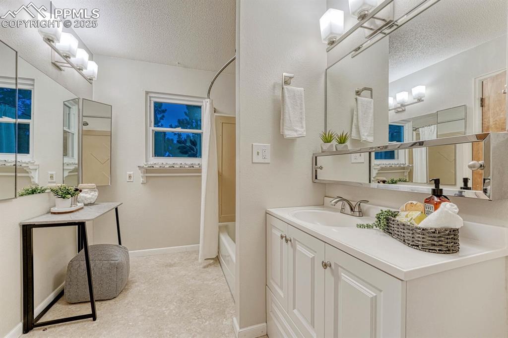 Image 36 of 50: Primary Bathroom.