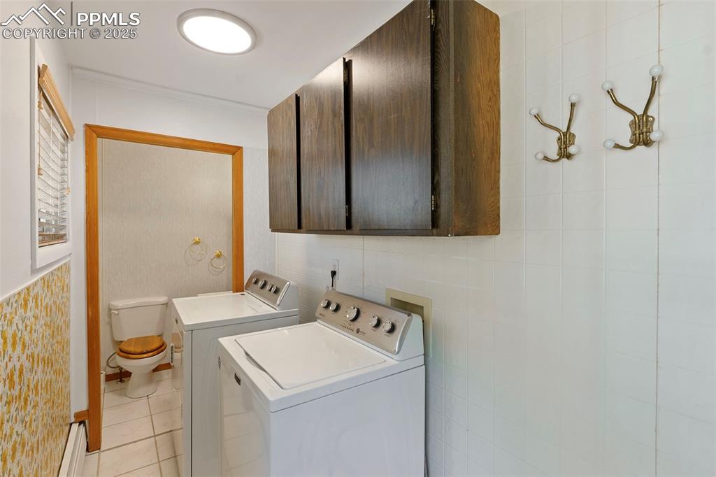 Image 12 of 27: Laundry