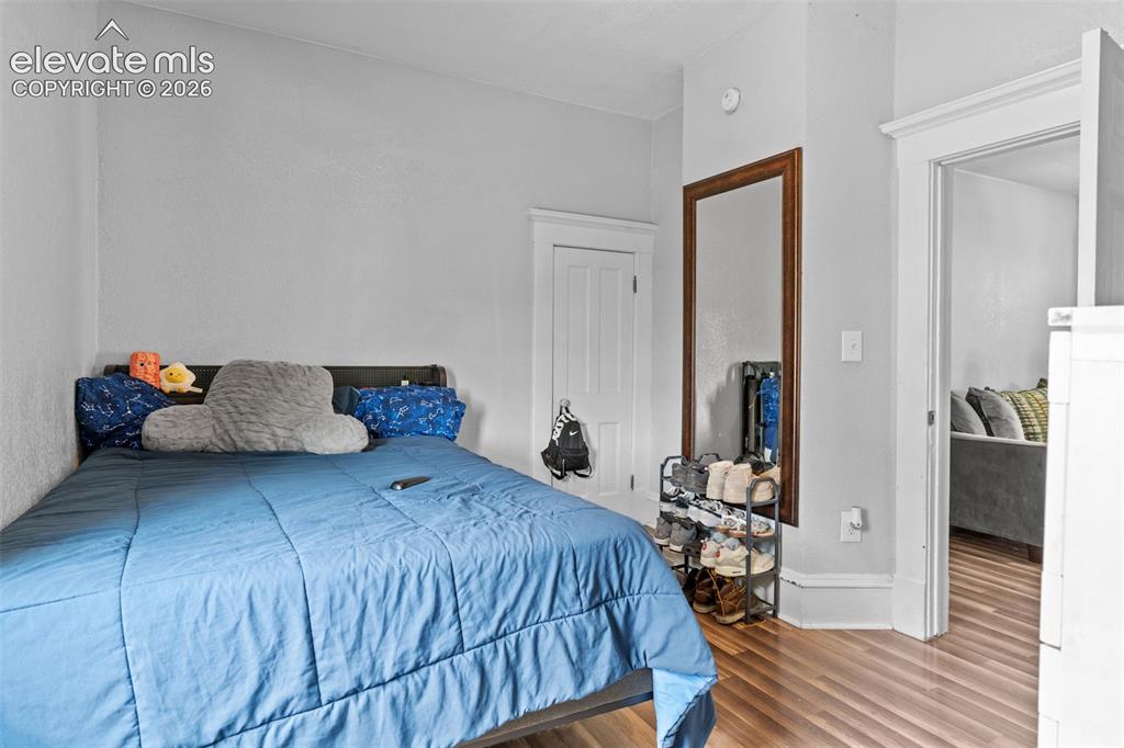 Image 14 of 19: Master Bedroom