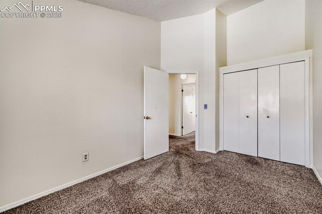 Image 20 of 26: Bedroom