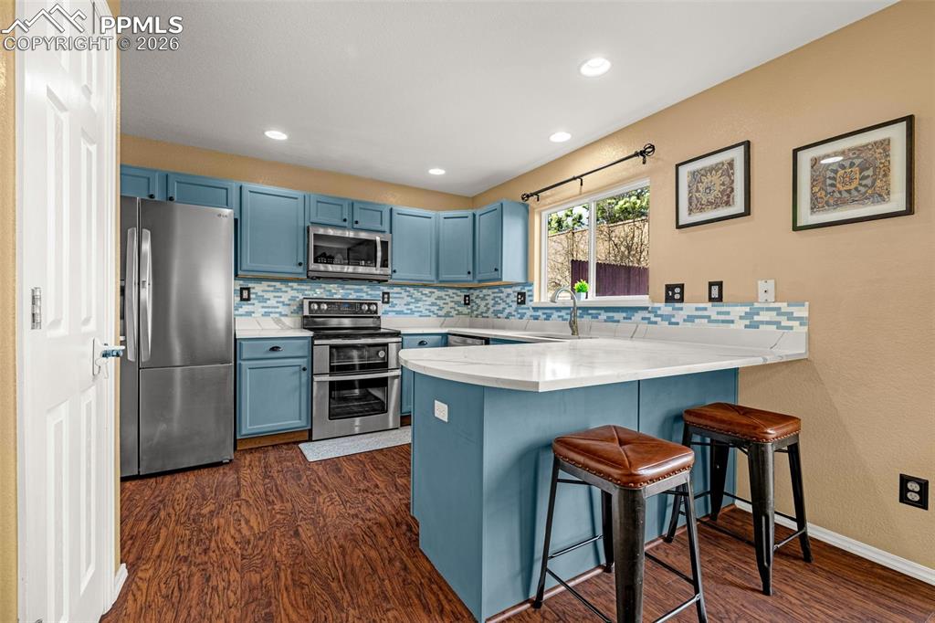 Image 9 of 44: Kitchen