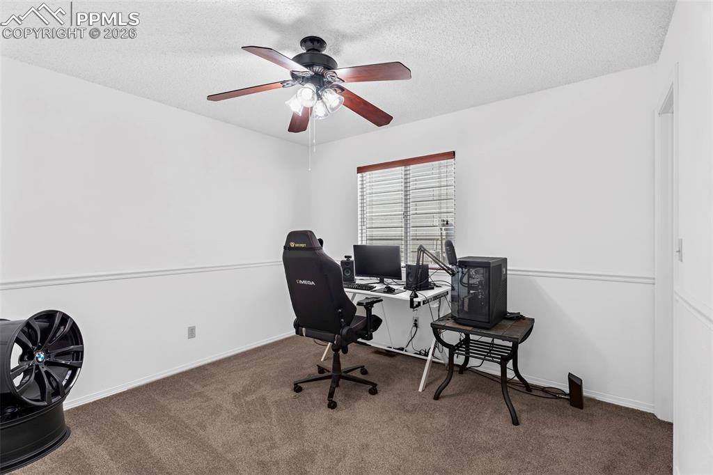 Image 16 of 34: Bedroom