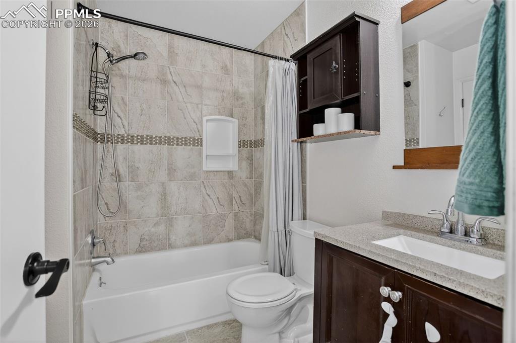 Image 19 of 32: No Description Available