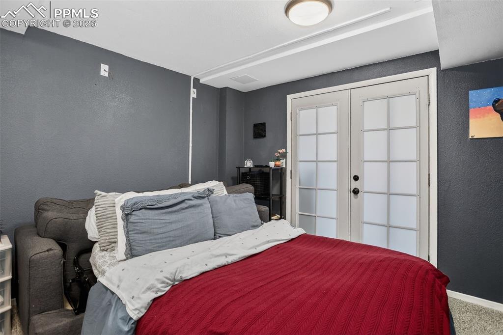 Image 21 of 32: No Description Available