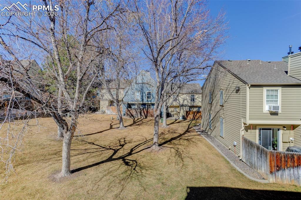 Image 30 of 32: No Description Available