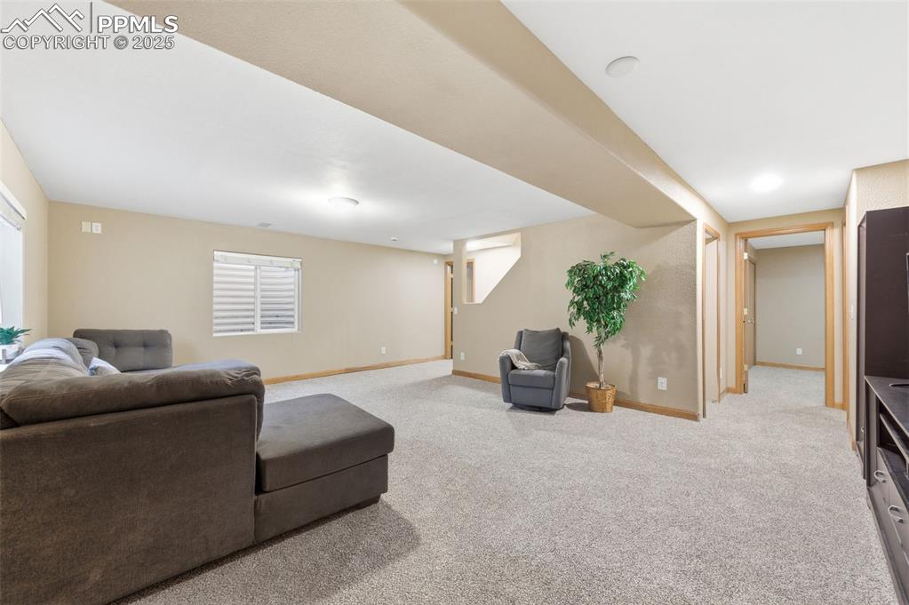 Image 20 of 32: Freshly painted