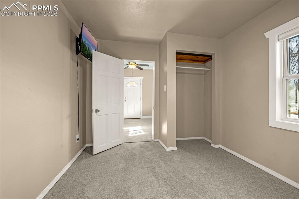 Image 10 of 29: Bedroom