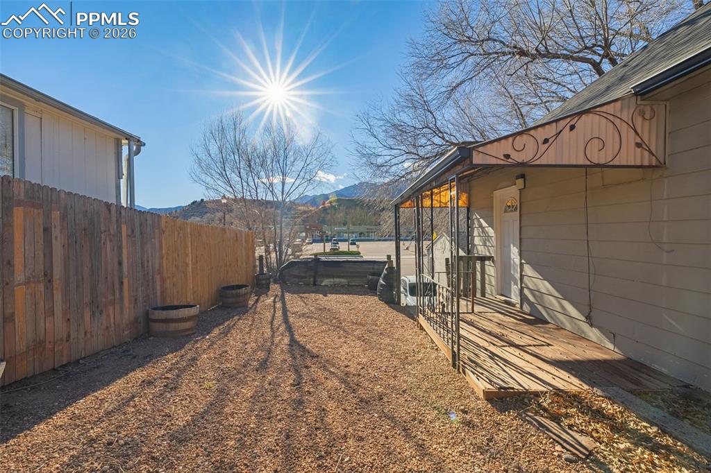 Image 21 of 29: Yard