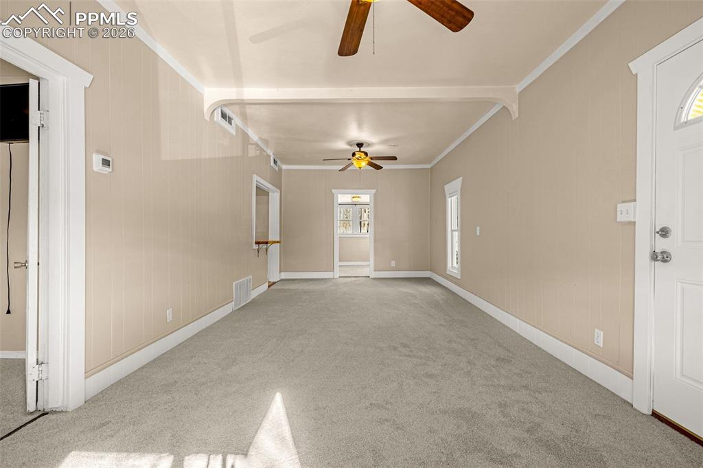 Image 4 of 29: Living Room